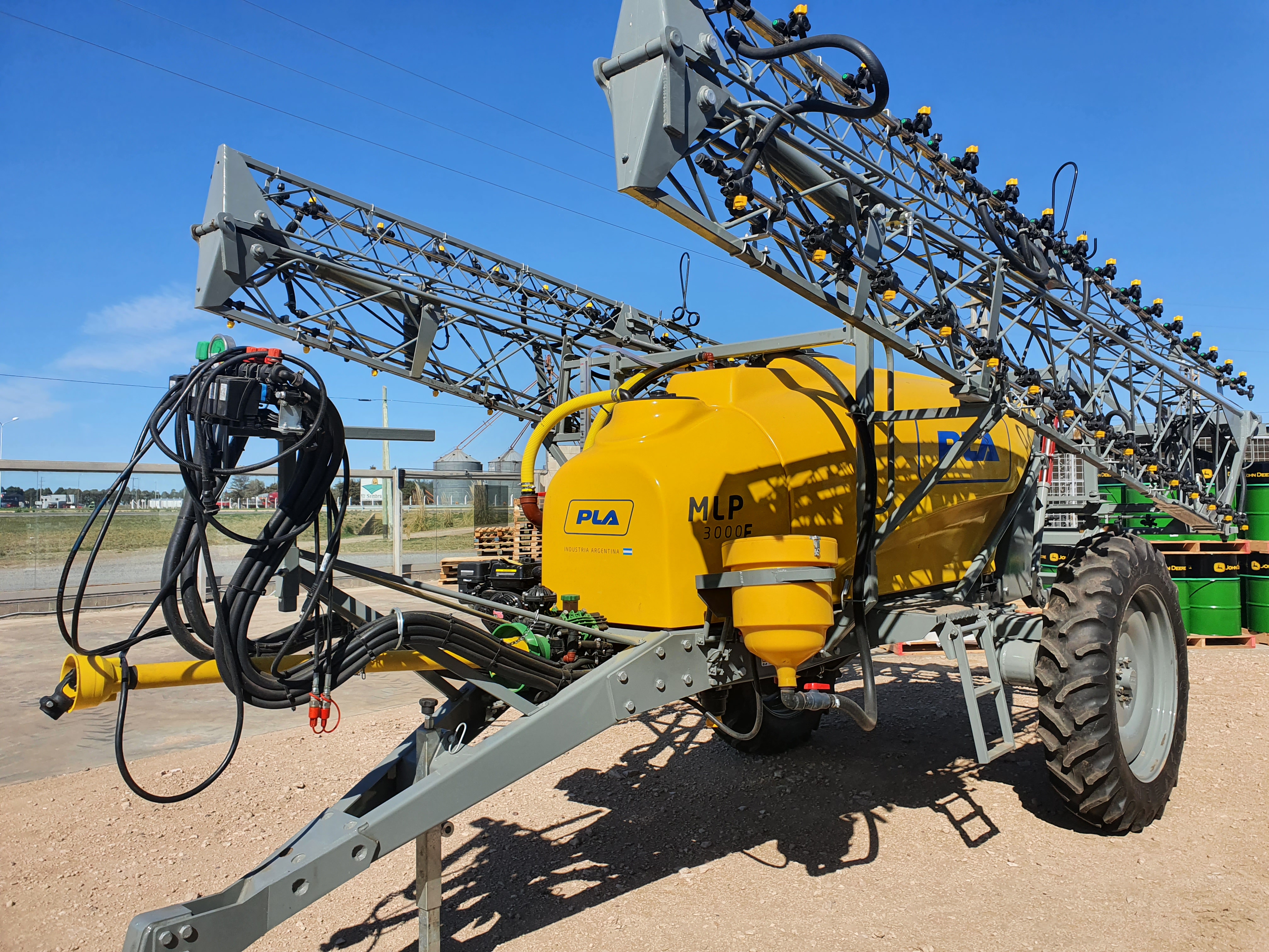 Pulverizadora de Arrastre PLA MLP 3000 F