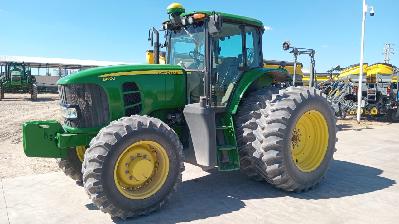 Tractor John Deere 6190J, año 2018
