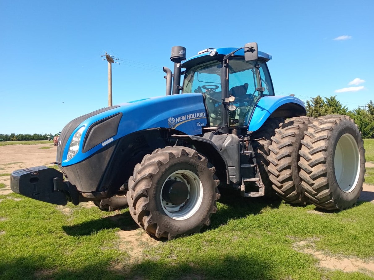 Tractor New Holland T8 355, año 2013
